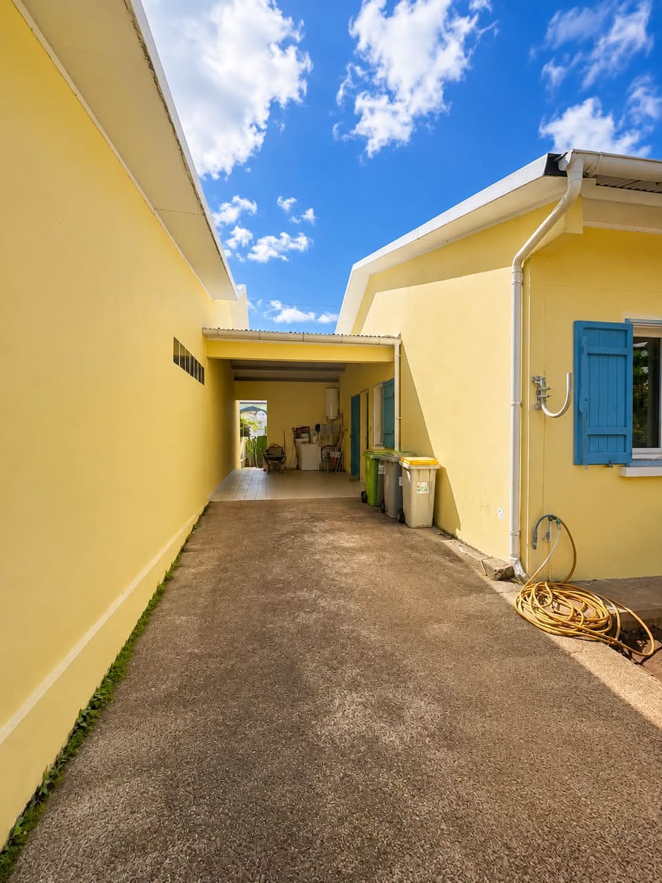 À Vendre – Maison 80m2 à Saint-Benoît — vue 2