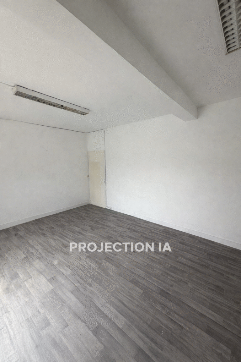 Local T2 à Saint-André — PROMO EST IMMOBILIER